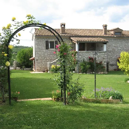 Elda * Motovun